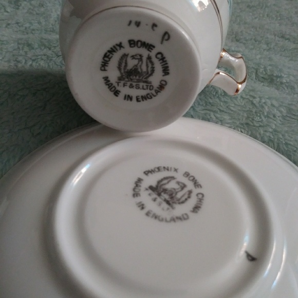 Phoenix Bone China Teacup & Saucer - Picture 5 of 6